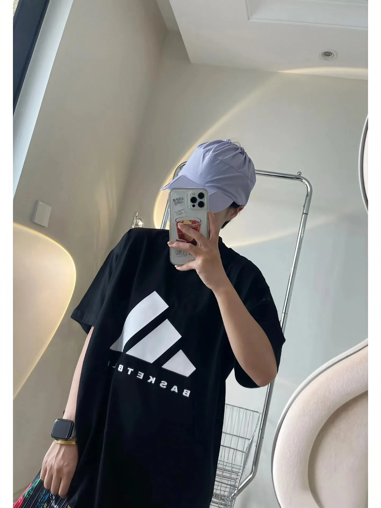 ：KK 10 Originals × T Same Style ： 1.320g ，100% ， ， ， 。 2. ， ， ， ， ！ 3. ， ， ， 。 4. ， Breathable ， Quality 。 ： ， 。 “Daily Log : Relarda” ，“goodday Hows your weather?” ， 。 ， ， 。 ：Black、White Size ：S-XL